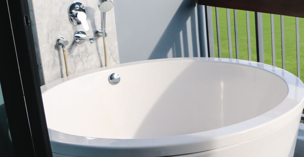 Freestanding tub on an outdoor balcony